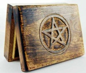 01-Caja para tarot con Pentagrama