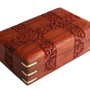 Caja para tarot con flores y esquinas de latón