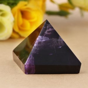 05-Pirámide Amatista Púrpura