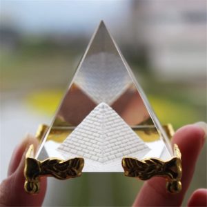 03-Pirámide Cristal Soporte 6cm