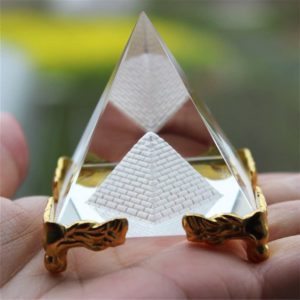 06-Pirámide Cristal Soporte 8cm