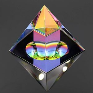 05-Pirámide Cristal iridiscente 10cm