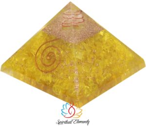 02-Pirámide Orgonita Amarilla