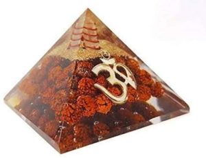 02-Pirámide Rudraksha