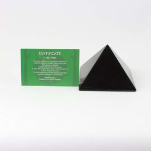 05-Pirámide Shungita pulida 8cm